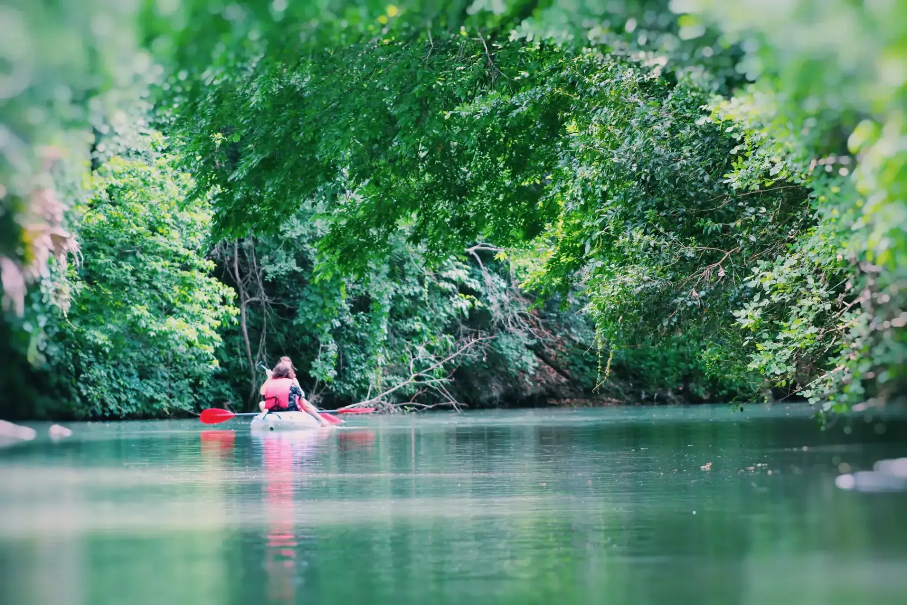 hero-kayak-2.webp