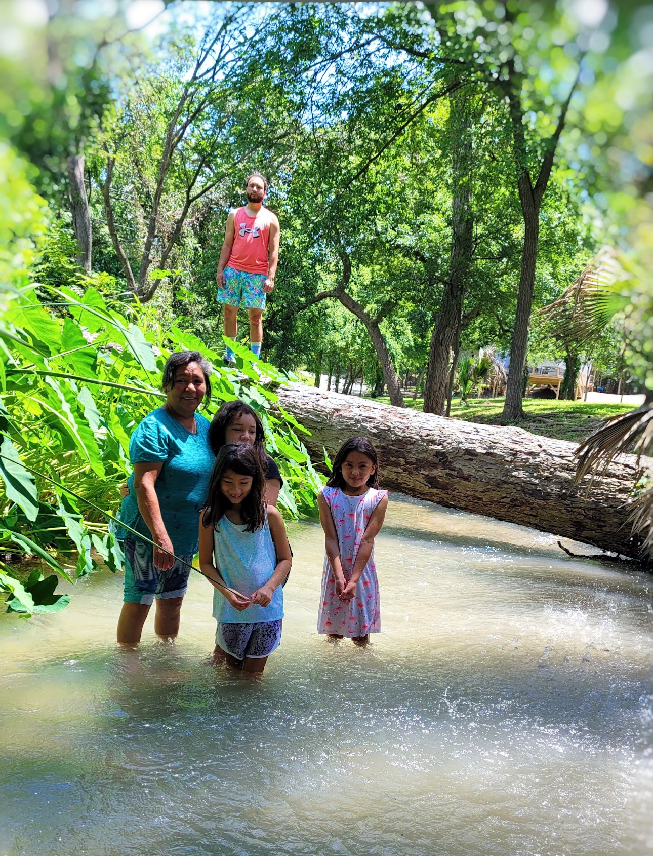 Family getaway near New Braunfels with creekside cabin and kayaks